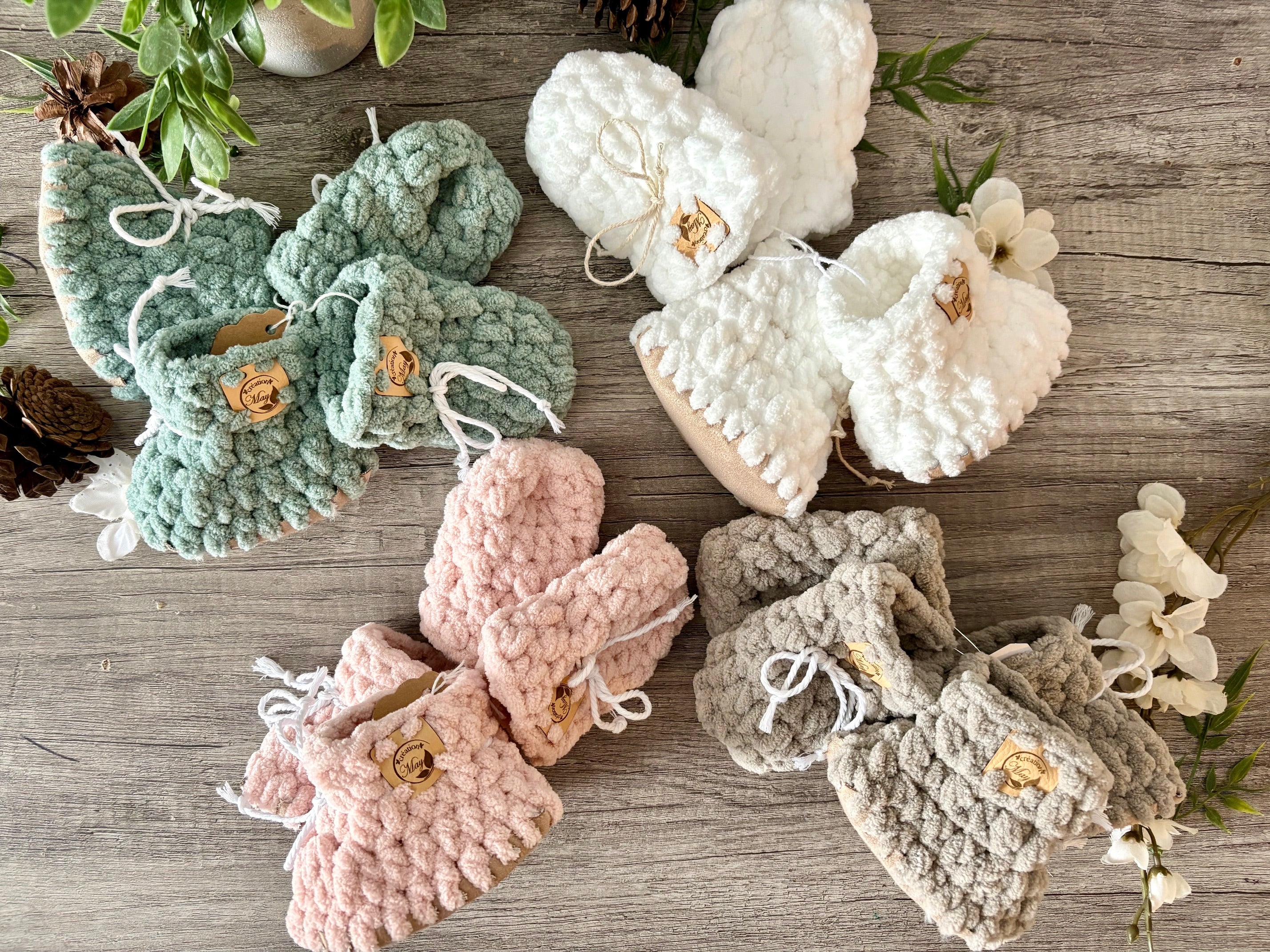 Duo pantoufles et mitaines pour BÉBÉ en polyester