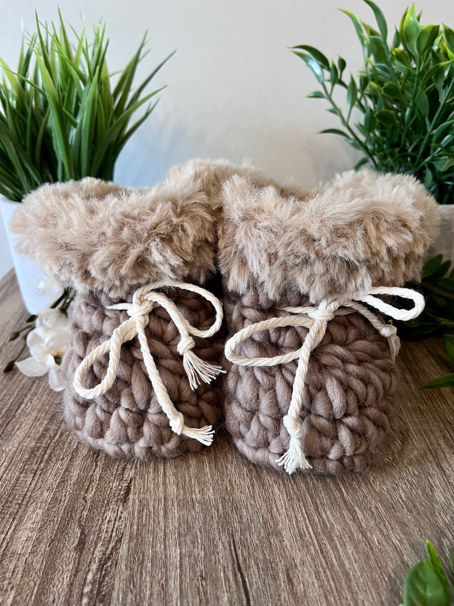 Pantoufles pour BÉBÉ en laine péruvienne AVEC FOURRURE