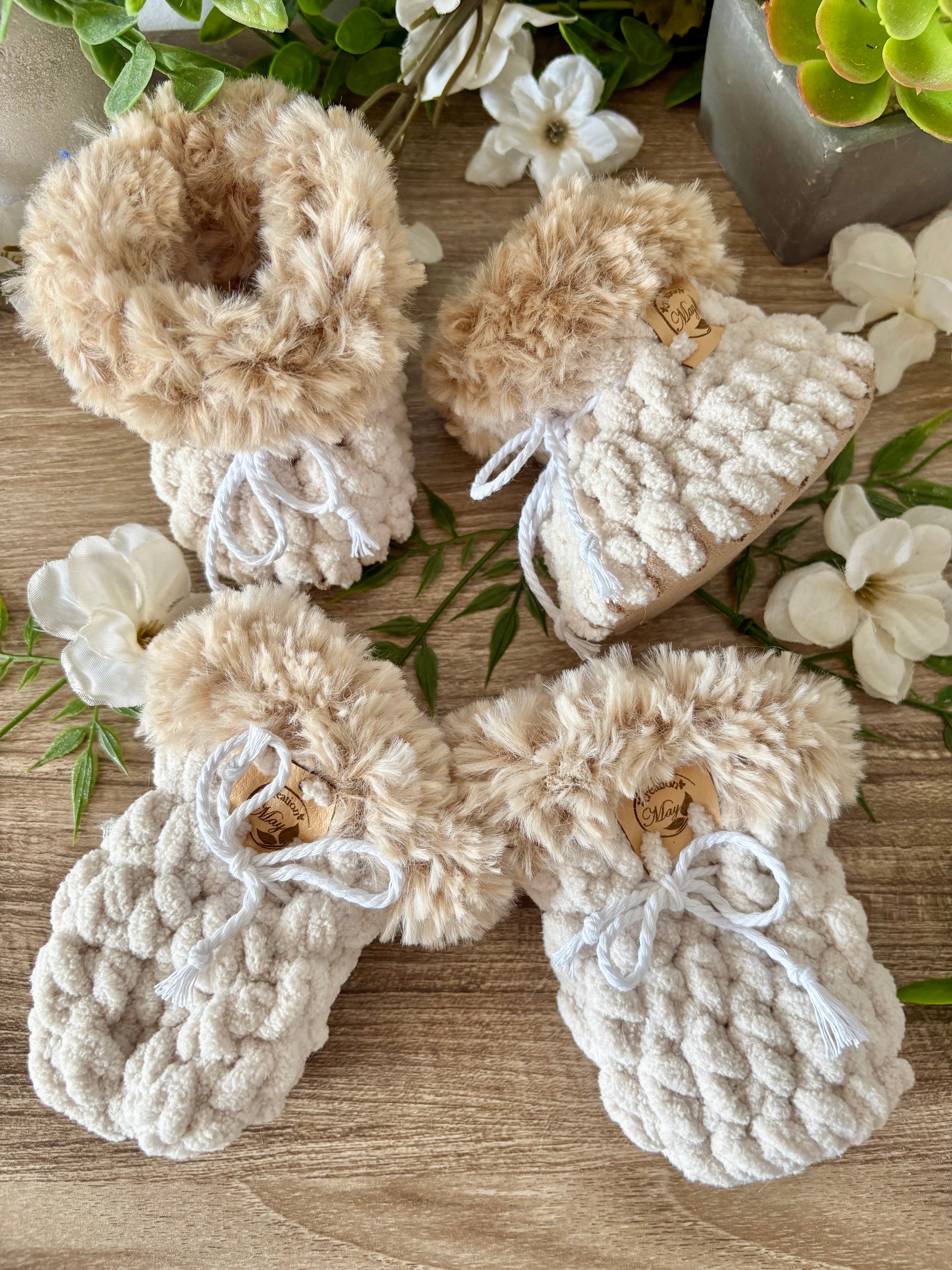Duo pantoufles et mitaines pour BÉBÉ en polyester AVEC FOURRURE
