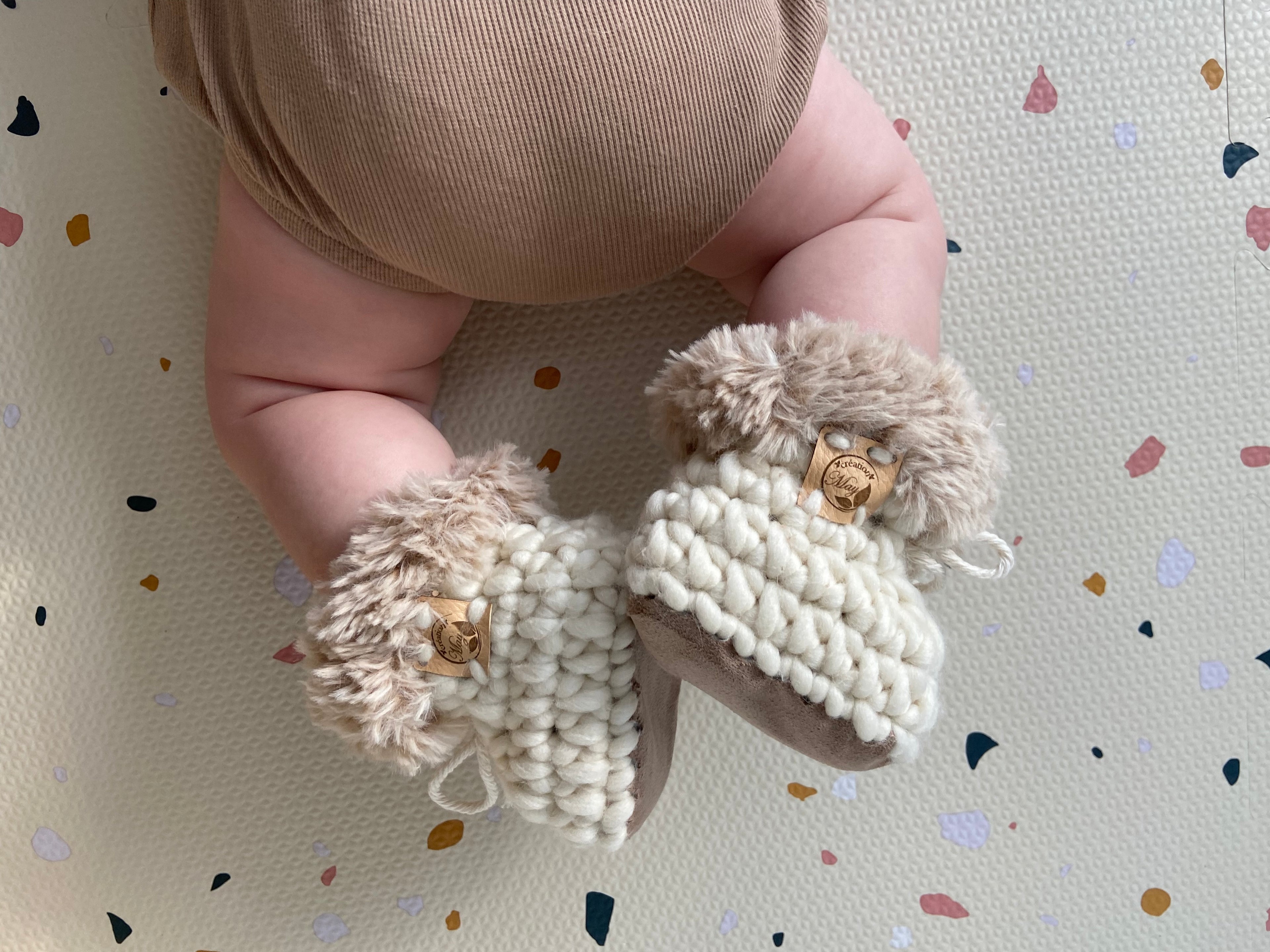 Pantoufles pour BÉBÉ en laine péruvienne AVEC FOURRURE